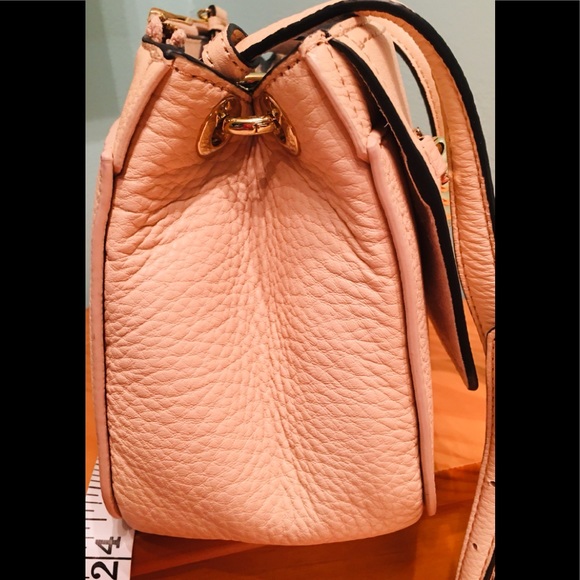 ⭐️⭐️2X. HOST PICK⭐️⭐️ NWT 💯% Authentic Calvin Klein Leather Crossbody - Picture 7 of 16